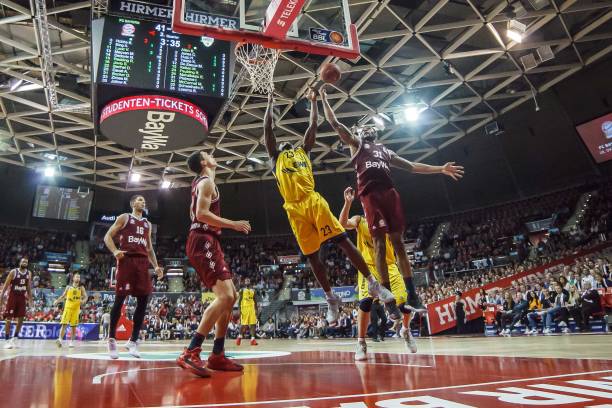 也在努力留 也在努力留