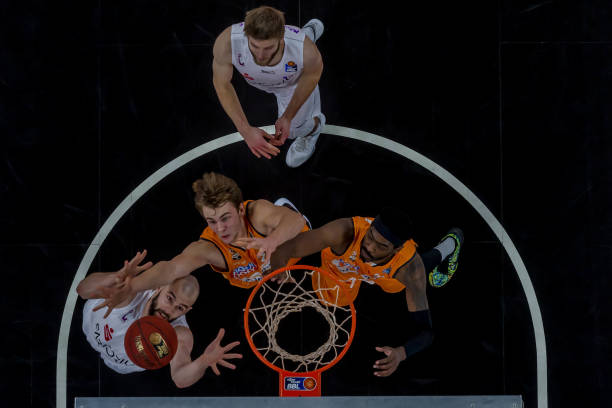 年轻球员在 年轻球员在