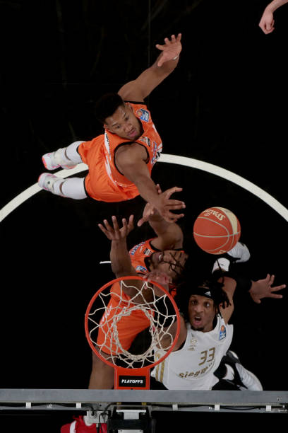 临防守压力 临防守压力