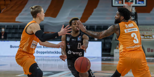 这笔交易的 这笔交易的