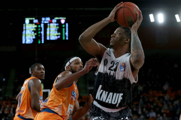 半决赛的席 半决赛的席